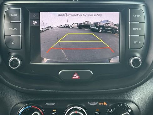 Used 2023 Kia Soul LX FWD image 14