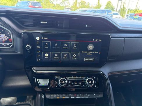 Used 2022 GMC Sierra 1500 AT4 w/ AT4 Premium Package AWD/4WD image 16