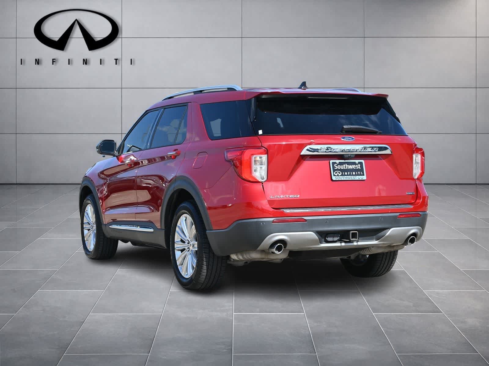 Used 2021 Ford Explorer Limited w/ Hybrid Equipment Group 310A AWD/4WD image 4