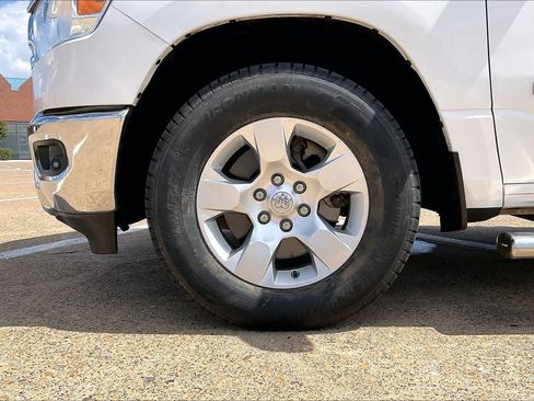 Used 2019 RAM 1500 Big Horn RWD image 8