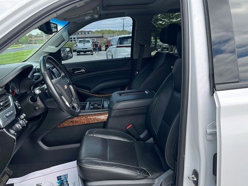 Used 2020 Chevrolet Tahoe Premier AWD/4WD image 27