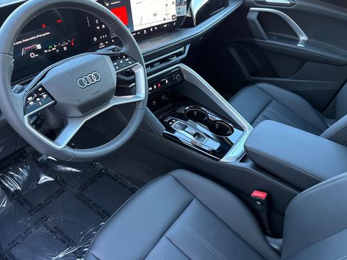New 2025 Audi Q5 Premium image 7