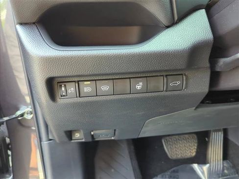 Certified 2025 Toyota RAV4 SE w/ Convenience Package AWD/4WD image 11