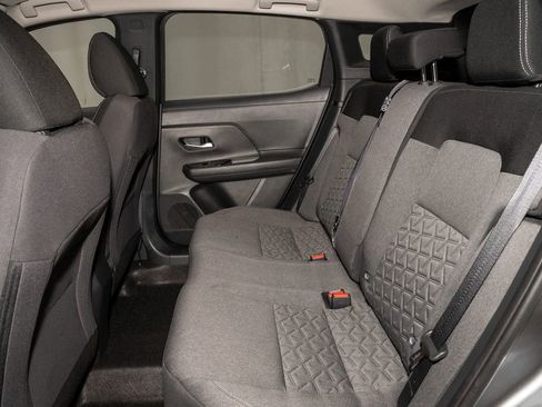 Certified 2025 Nissan Kicks SV image 7