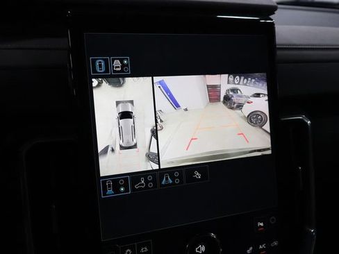 Used 2026 GMC Acadia Elevation w/ Elevation Premium Package FWD image 37