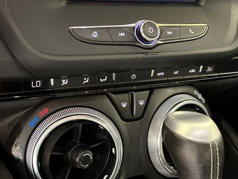 Used 2021 Chevrolet Camaro LT RWD image 22