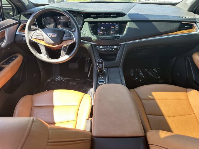 Used 2025 Cadillac XT5 Premium Luxury w/ Technology Package FWD image 19