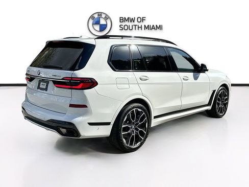 Used 2023 BMW X7 xDrive40i w/ M Sport Package image 7