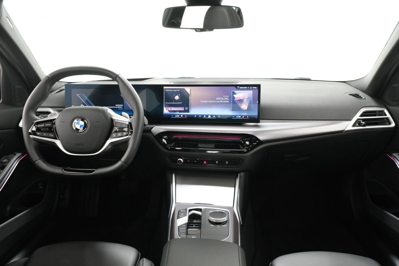 Used 2025 BMW 330i xDrive Sedan w/ Premium Package AWD/4WD image 8
