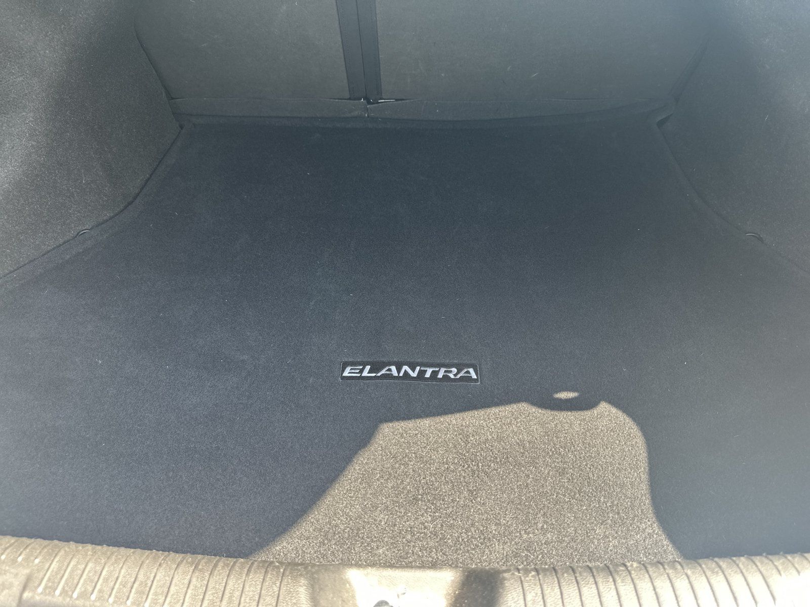 Used 2013 Hyundai Elantra Limited FWD image 22