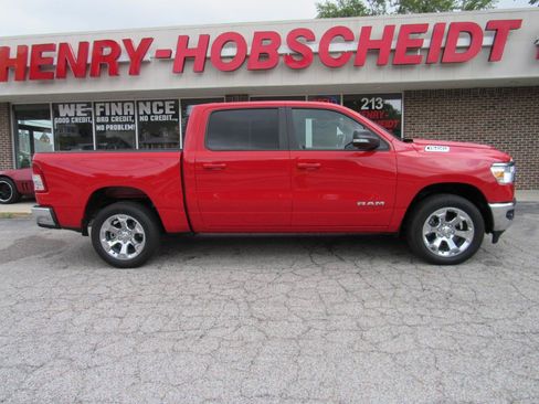 Used 2022 RAM 1500 Big Horn AWD/4WD image 9