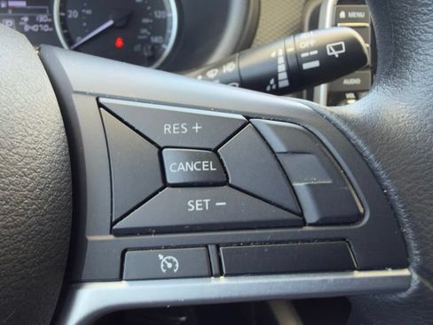 Used 2021 Nissan Kicks S FWD image 31