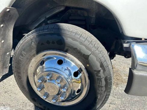 Used 2006 Ford E-350 and Econoline 350 Super Duty image 25