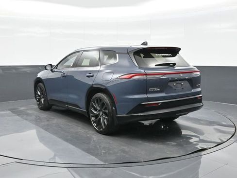 Certified 2025 Toyota Crown Signia w/ Advanced Technology Package image 8