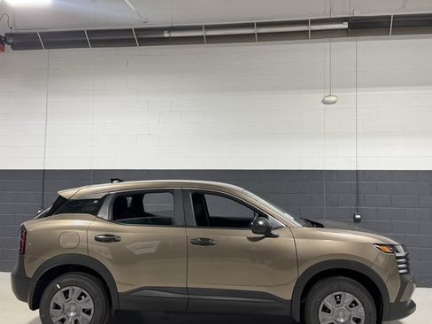 New 2026 Nissan Kicks S FWD image 9