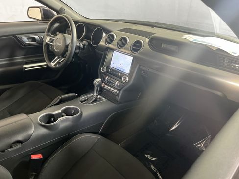 Used 2022 Ford Mustang GT w/ Equipment Group 301A RWD image 27