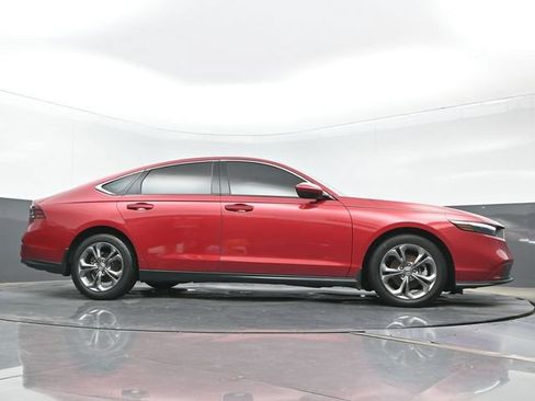 Used 2024 Honda Accord EX image 25