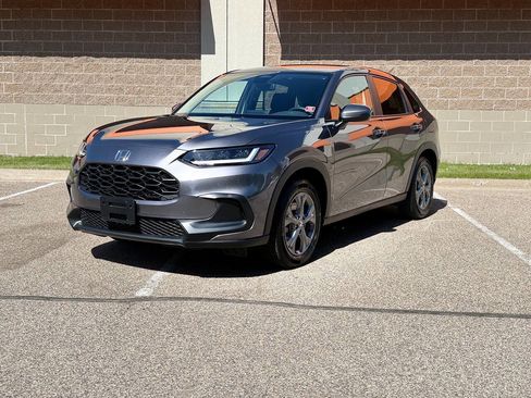 Used 2026 Honda HR-V LX image 2