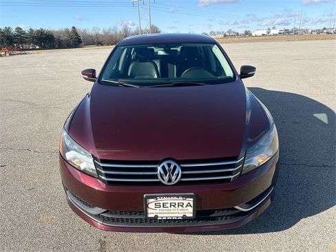 Used 2014 Volkswagen Passat 1.8T SE image 16