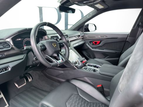 Used 2023 Lamborghini Urus S AWD/4WD image 2