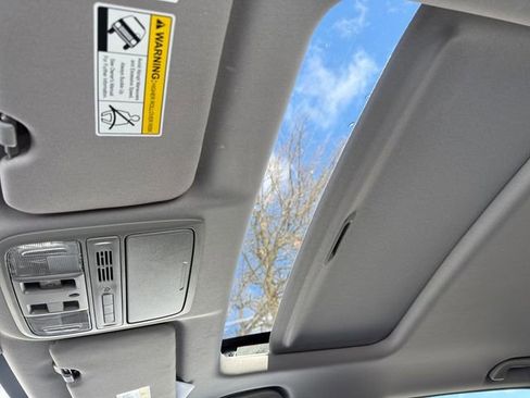 Used 2022 Honda CR-V Touring image 34