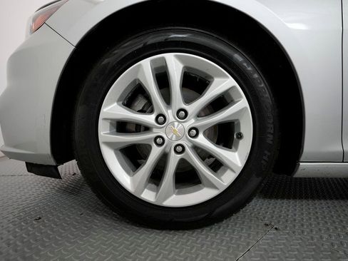 Used 2018 Chevrolet Malibu LT image 53