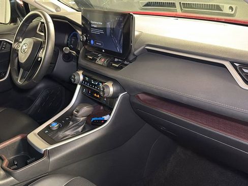 Used 2023 Toyota RAV4 Limited image 11