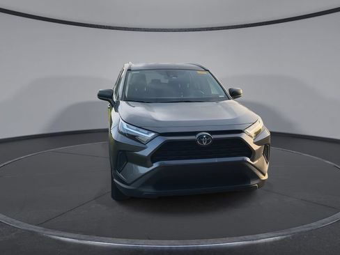 Certified 2024 Toyota RAV4 LE AWD/4WD image 3