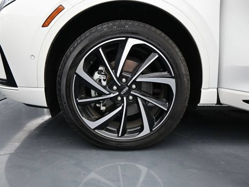 Used 2024 Lincoln Corsair Grand Touring w/ Equipment Group 302A AWD/4WD image 33