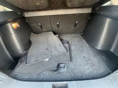 Used 2025 Chevrolet Trax LT w/ LT Convenience Package FWD image 32