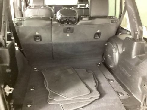 Used 2020 Jeep Wrangler Unlimited Sahara AWD/4WD image 24