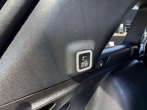 Used 2025 Jeep Grand Cherokee Altitude AWD/4WD image 30