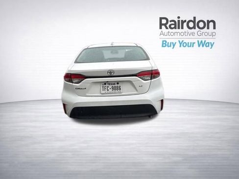 Used 2023 Toyota Corolla LE image 13
