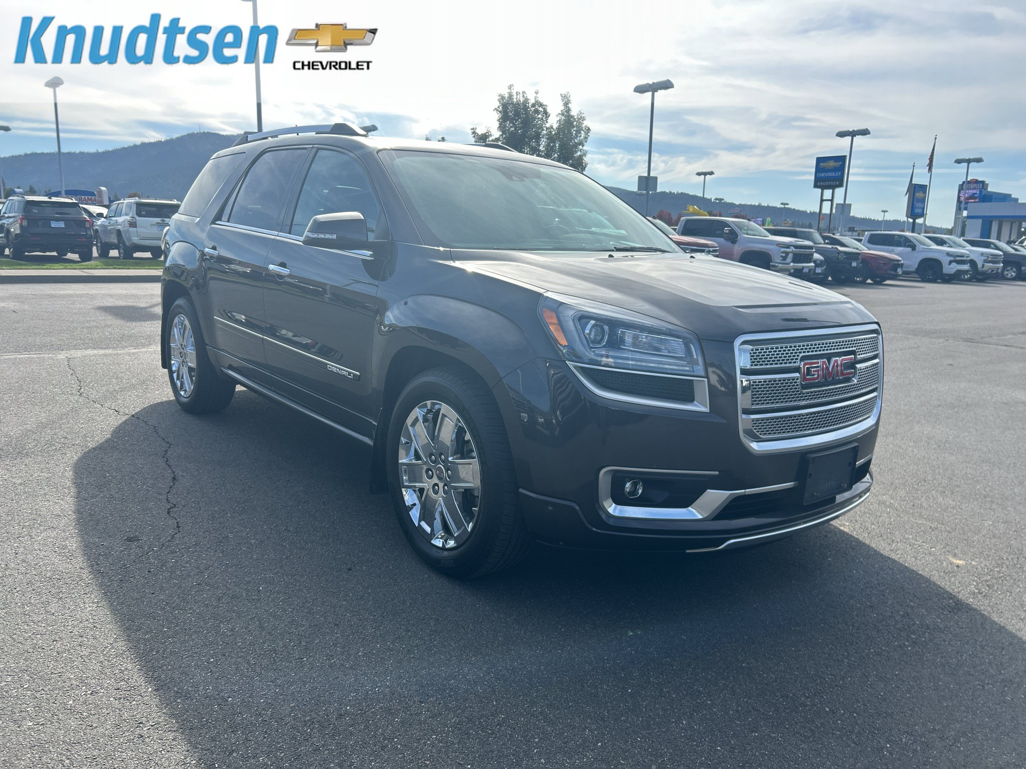 Used 2016 GMC Acadia Denali AWD/4WD image 1