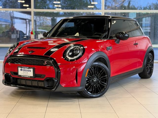 Used 2023 MINI Cooper S w/ Signature Upholstery Package FWD image 1