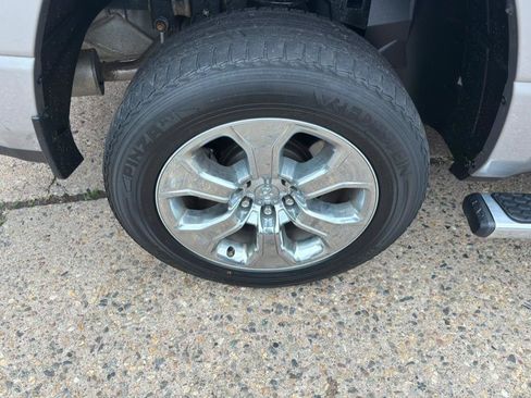 Used 2019 RAM 1500 Big Horn image 23