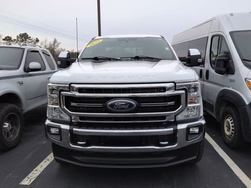 Used 2022 Ford F350 Lariat w/ Chrome Package image 2