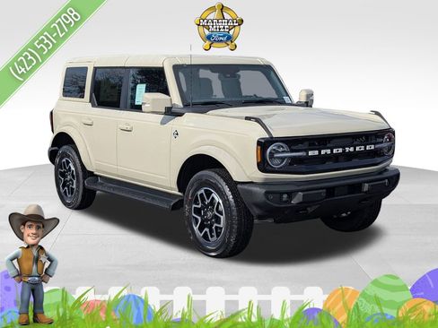 New 2025 Ford Bronco Outer Banks image 1