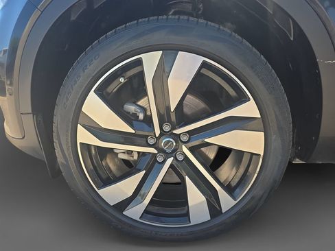 Used 2023 Volvo XC40 B5 Ultimate w/ Climate Package AWD/4WD image 16