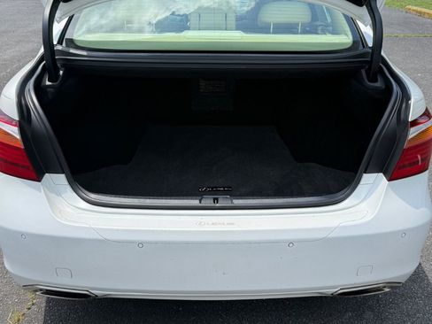 Used 2012 Lexus LS 460 w/ Comfort Pkg RWD image 24