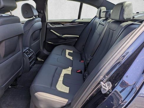 Used 2018 BMW 530i xDrive AWD/4WD image 19