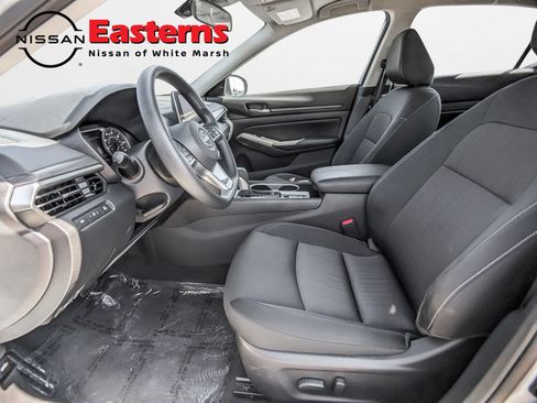 Used 2024 Nissan Altima 2.5 SV AWD/4WD image 13