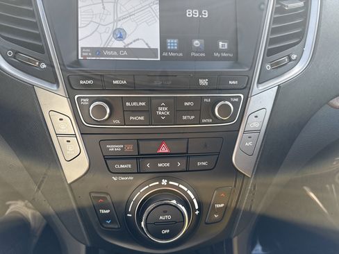 Used 2018 Hyundai Santa Fe Sport image 29