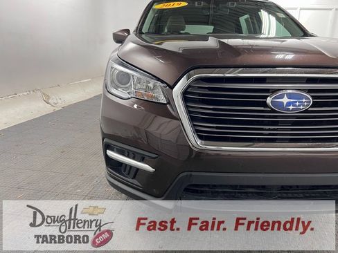 Used 2019 Subaru Ascent Premium image 10