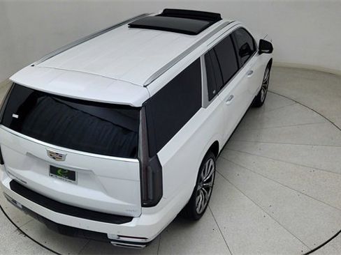 Used 2025 Cadillac Escalade ESV Premium Luxury Platinum image 86