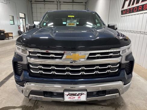 Used 2022 Chevrolet Silverado 1500 LTZ w/ LTZ Premium Package AWD/4WD image 7