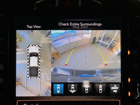 Used 2014 RAM 1500 Laramie image 19