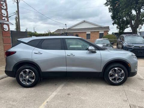 Used 2025 Chevrolet Blazer LT FWD image 5