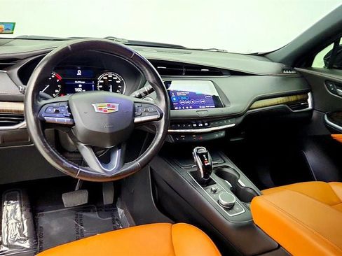 Used 2020 Cadillac XT4 Premium Luxury AWD/4WD image 14