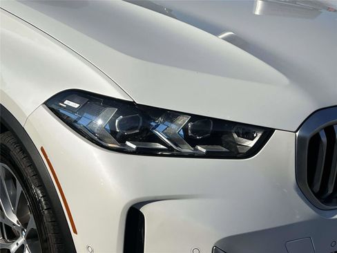 Used 2024 BMW X5 xDrive40i image 32